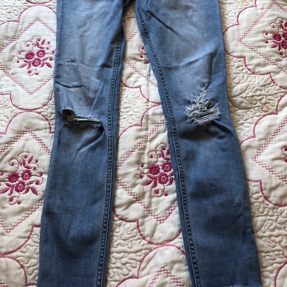 Hollister crop light blue jeans